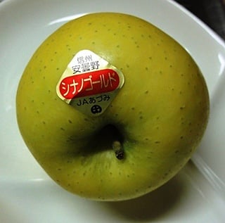 余談ですが…旬のりんご　県外ですが「ｼﾅﾉｺﾞｰﾙﾄﾞ」美味しいですよ(^_^)